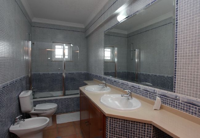 Villa em Guia - Villa Grade OCV - Perto Zoomarine Villa em Guia - Villa Grade OCV - Perto Zoomarine