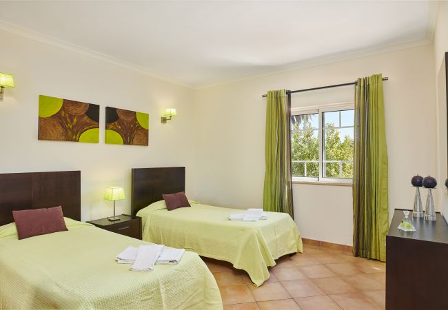 Villa em Guia - Villa Grade OCV - Perto Zoomarine Villa em Guia - Villa Grade OCV - Perto Zoomarine