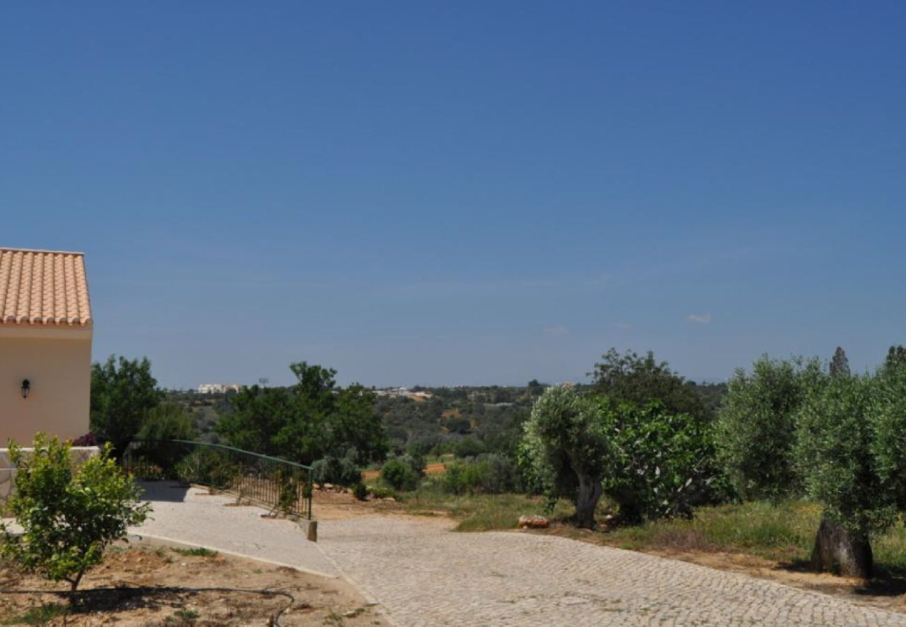Villa em Guia - Villa Grade OCV - Perto Zoomarine