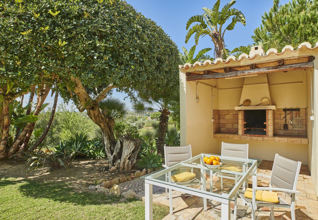 Villa em Albufeira - NEW! Vila Grade | Private Villa with Pool | Family-Friendly Retreat near Albufeira