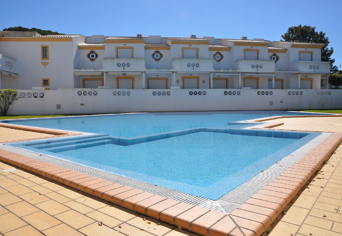 Apartamento em Albufeira - Apt. Pinheiro OCV - 5min Praia