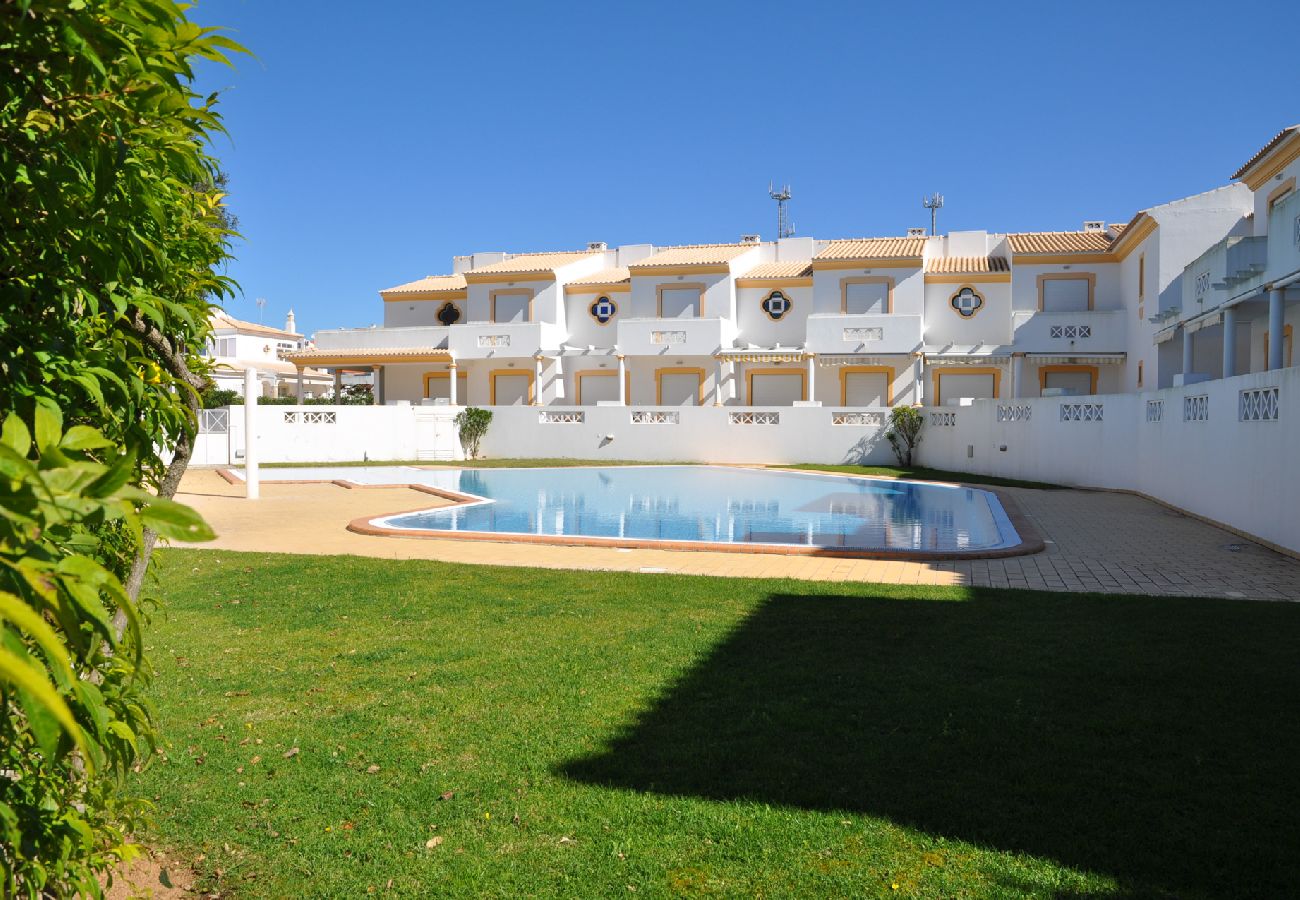 Apartamento em Albufeira - Apt. Pinheiro OCV - 5min Praia