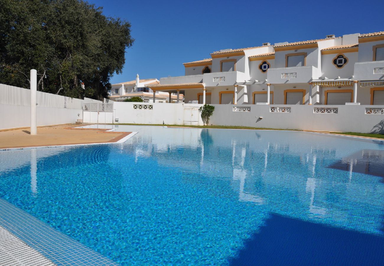 Apartamento em Albufeira - Apt. Pinheiro OCV - 5min Praia