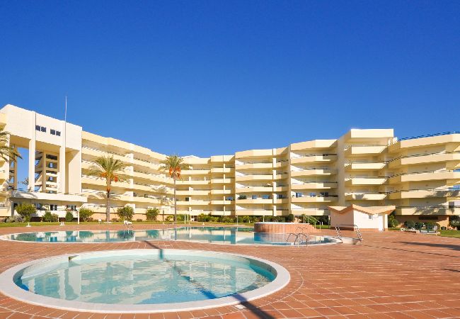 Apartamento em Galé - Apt. Galé Mar OCV - Vista Mar Apartamento em Galé - Apt. Galé Mar OCV - Vista Mar