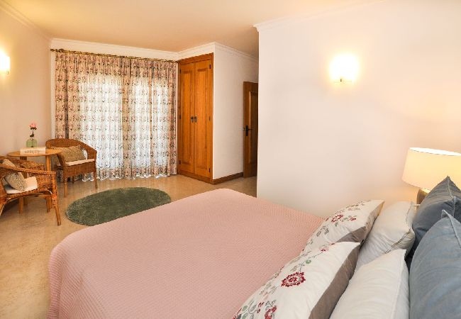 Apartamento em Galé - Apt. Galé Mar OCV - Vista Mar Apartamento em Galé - Apt. Galé Mar OCV - Vista Mar