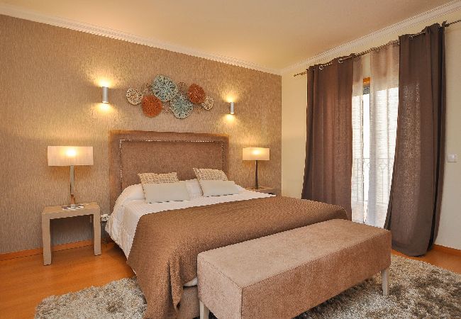 Villa em Albufeira - Moradia Branqueira OCV - 10min Praia Villa em Albufeira - Moradia Branqueira OCV - 10min Praia