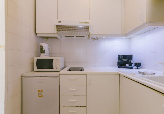 Estúdio em Estoril - RENT4REST ESTORIL BEACHFRONT APARTMENT - STUDIO Estúdio em Estoril - RENT4REST ESTORIL BEACHFRONT APARTMENT - STUDIO