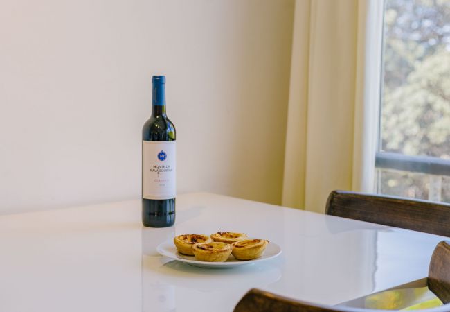 Estúdio em Estoril - RENT4REST ESTORIL BEACHFRONT APARTMENT - STUDIO Estúdio em Estoril - RENT4REST ESTORIL BEACHFRONT APARTMENT - STUDIO