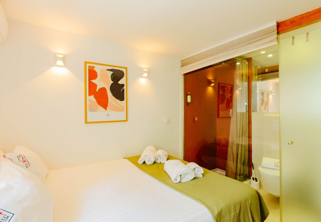 Apartamento em Lisboa - RENT4REST BAIRRO ALTO CHARMING 1 BEDROOM APARTMENT