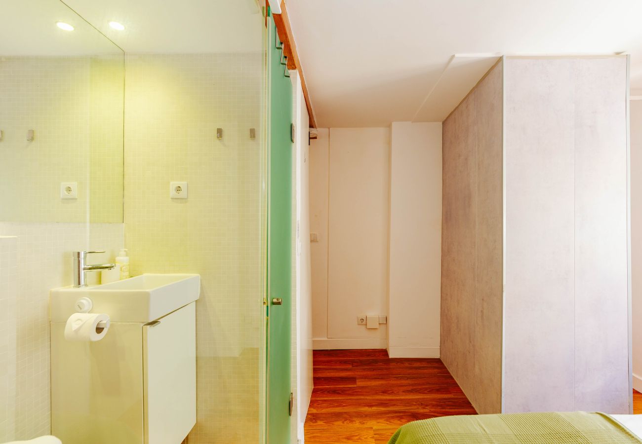 Apartamento em Lisboa - RENT4REST BAIRRO ALTO CHARMING 1 BEDROOM APARTMENT