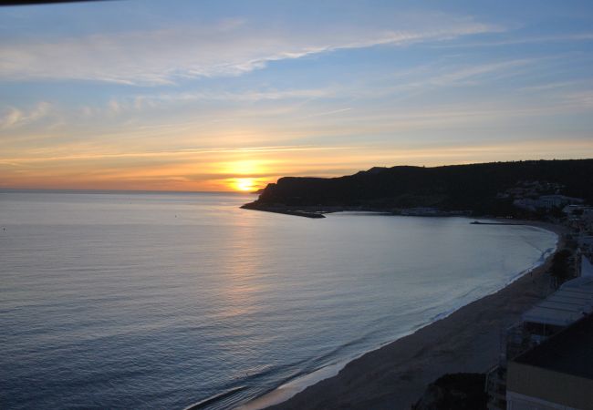 Estúdio em Sesimbra - RENT4REST SESIMBRA OCEAN VIEW STUDIO - DIRECT BEACH ACCESS Estúdio em Sesimbra - RENT4REST SESIMBRA OCEAN VIEW STUDIO - DIRECT BEACH ACCESS
