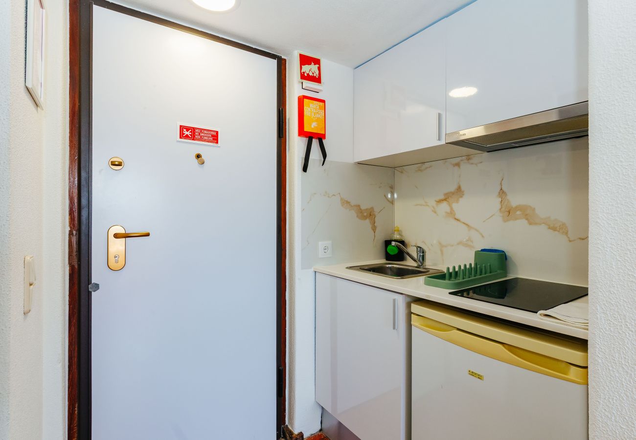 Estúdio em Sesimbra - RENT4REST SESIMBRA OCEAN VIEW STUDIO - DIRECT BEACH ACCESS