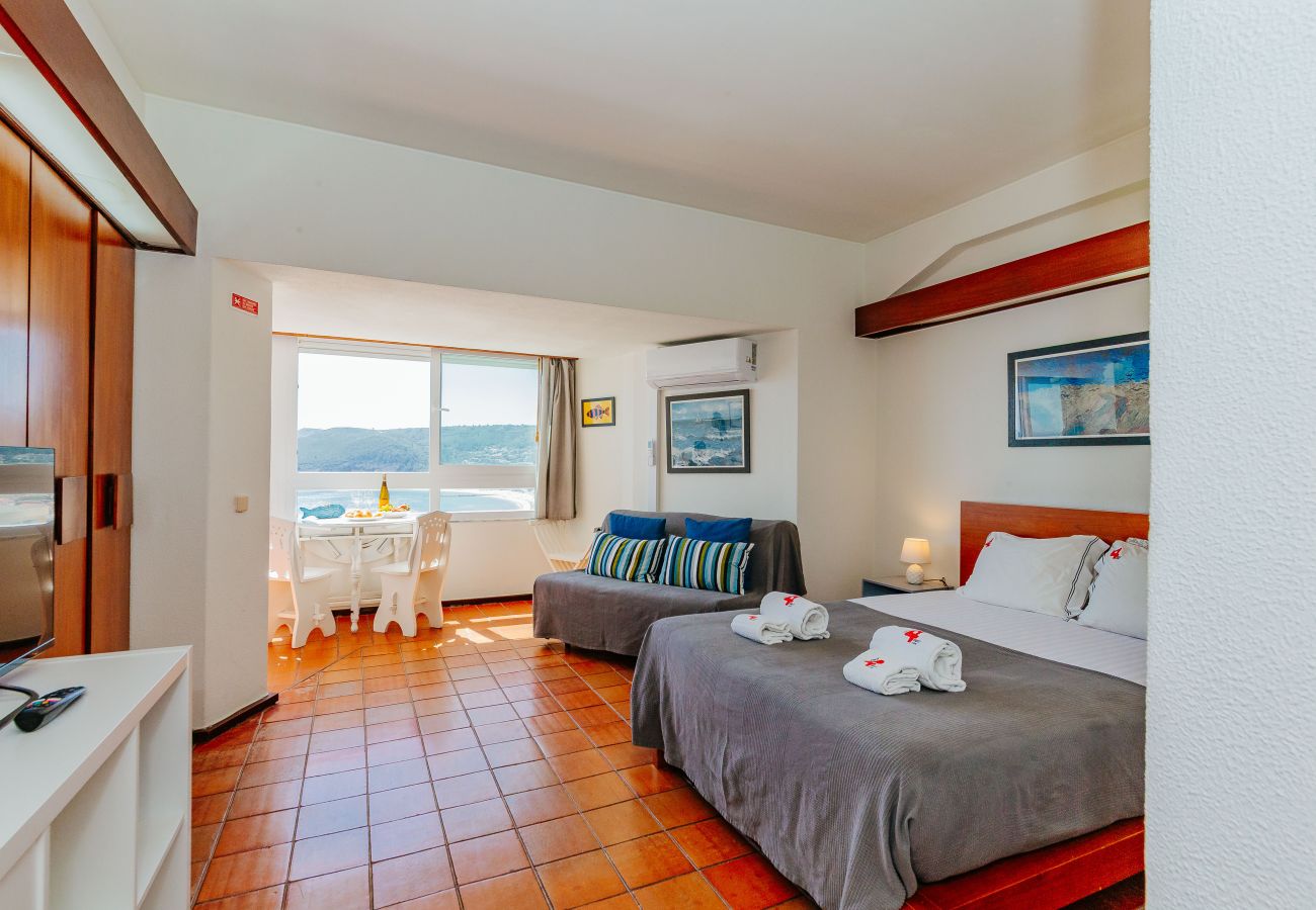 Estúdio em Sesimbra - RENT4REST SESIMBRA OCEAN VIEW STUDIO - DIRECT BEACH ACCESS
