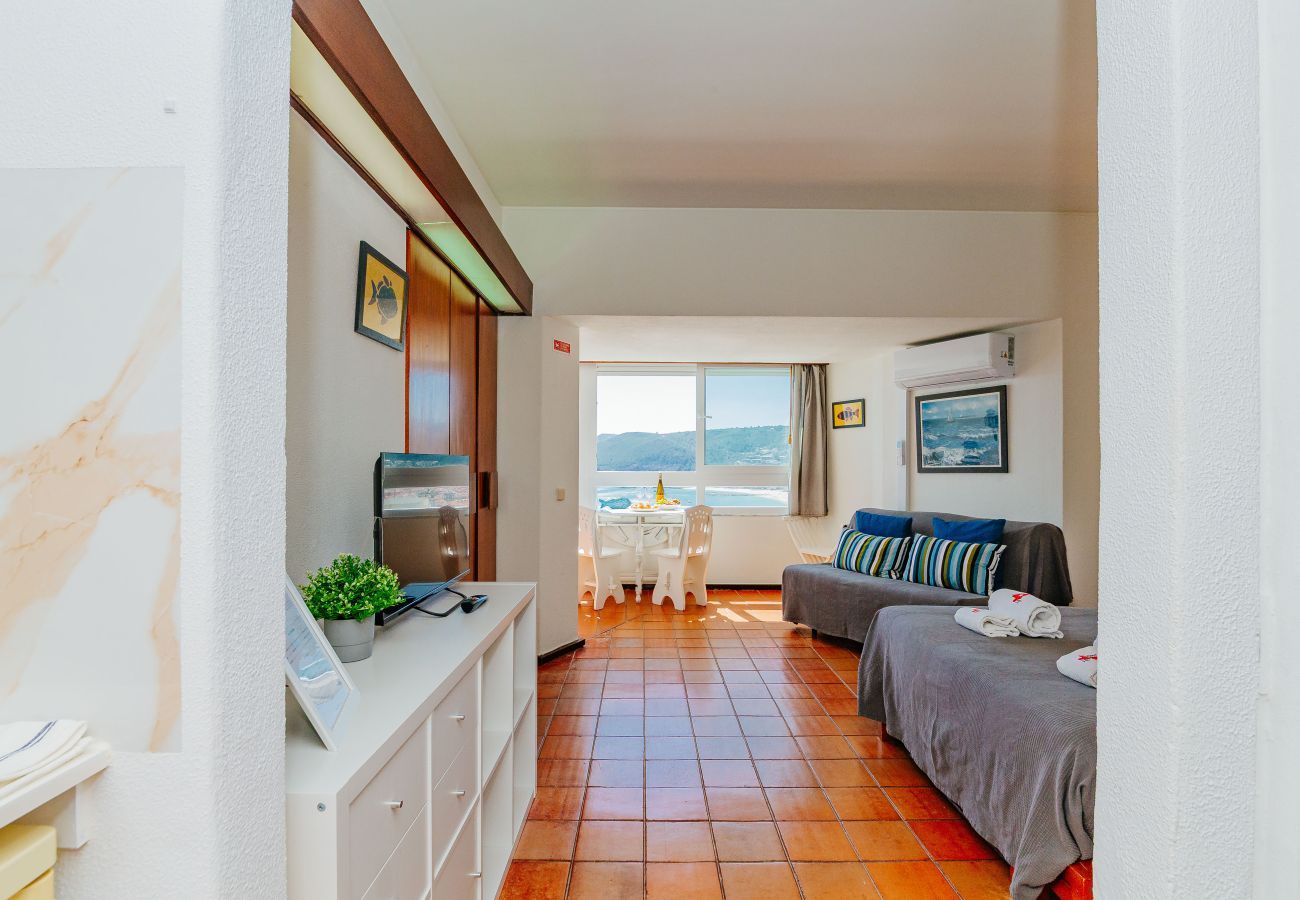 Estúdio em Sesimbra - RENT4REST SESIMBRA OCEAN VIEW STUDIO - DIRECT BEACH ACCESS
