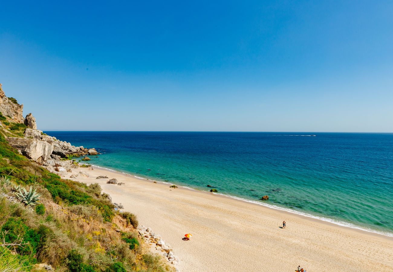 Estúdio em Sesimbra - RENT4REST SESIMBRA OCEAN VIEW STUDIO - DIRECT BEACH ACCESS