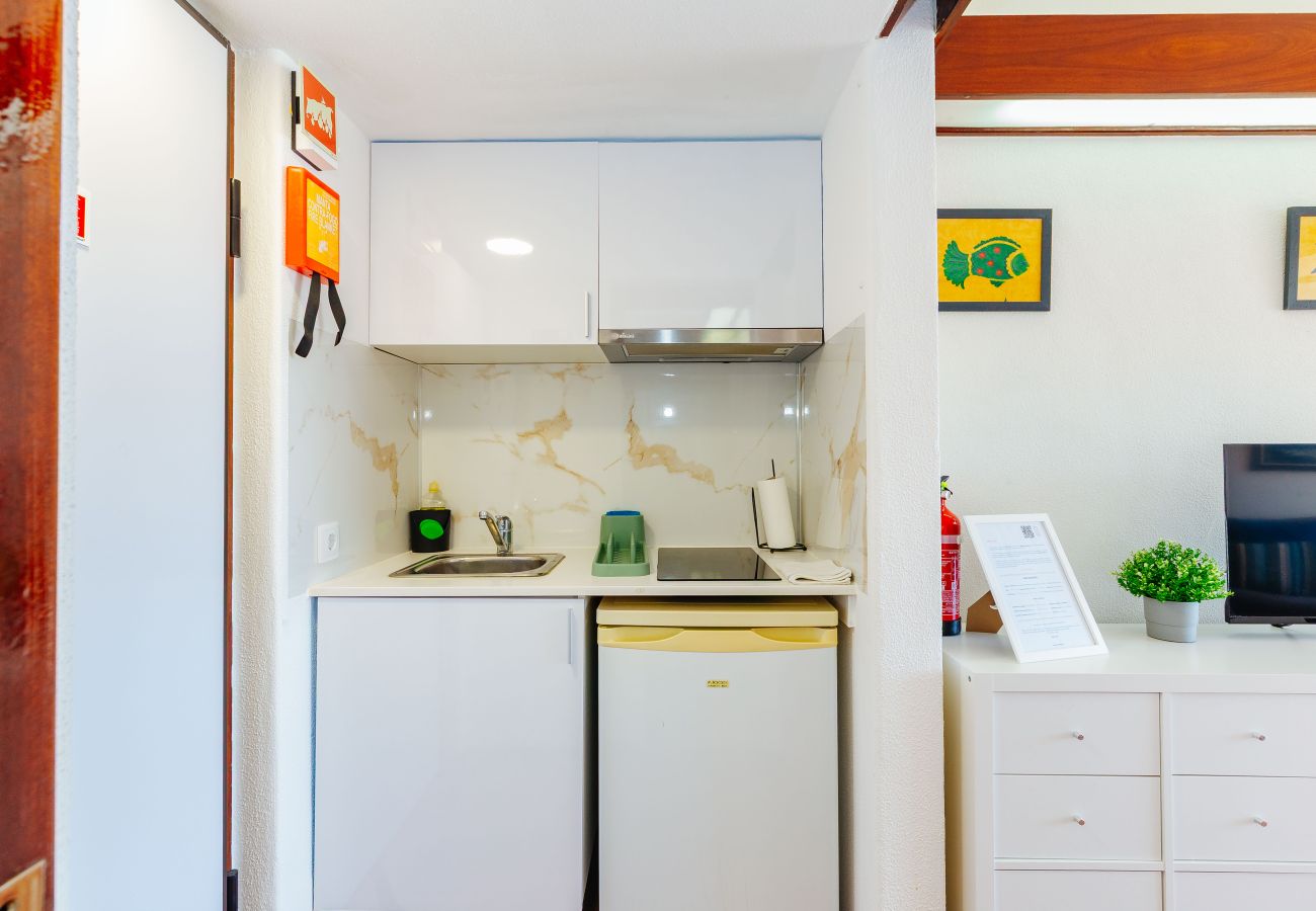 Estúdio em Sesimbra - RENT4REST SESIMBRA OCEAN VIEW STUDIO - DIRECT BEACH ACCESS