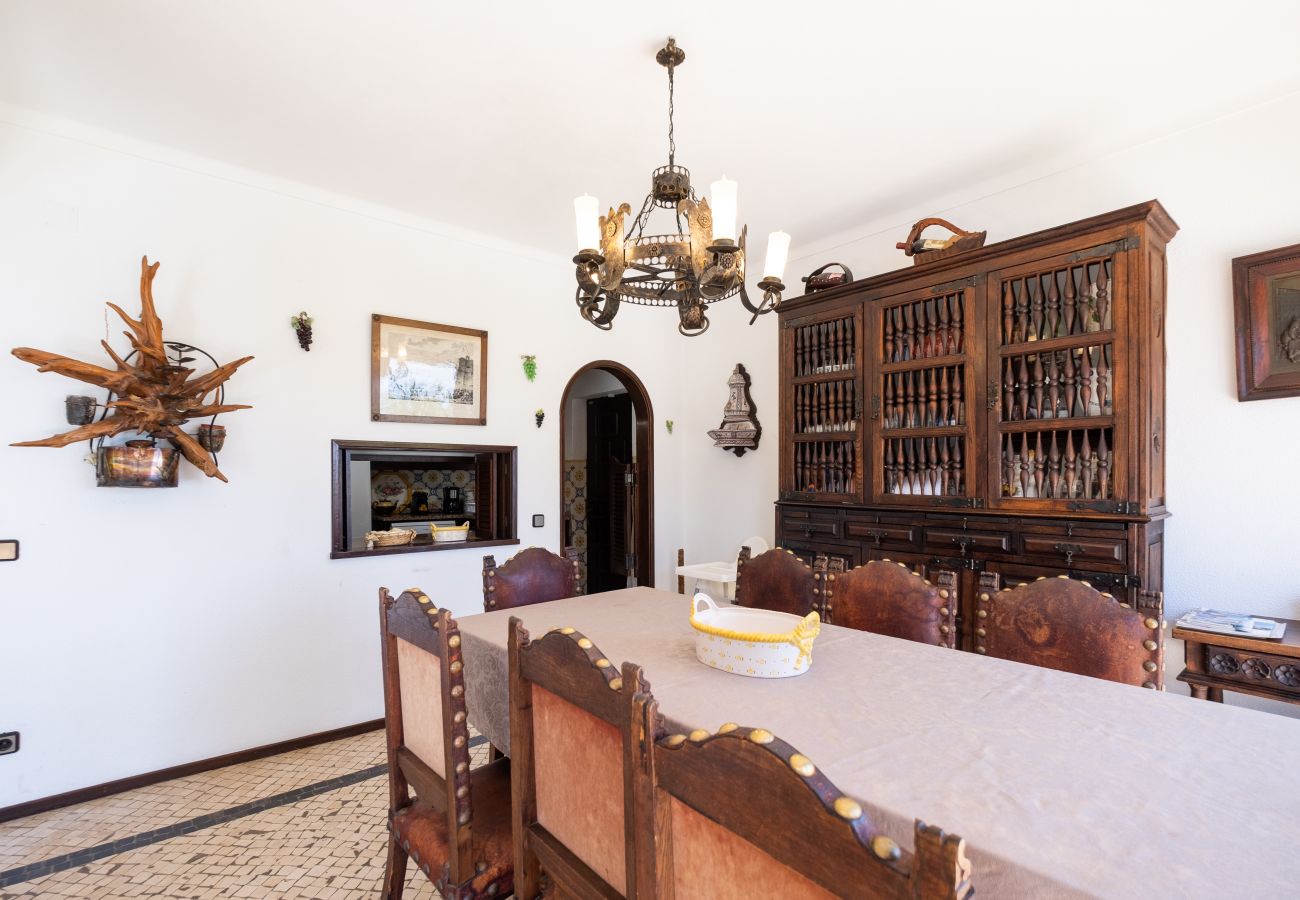 Casa em Sesimbra - RENT4REST SESIMBRA 4BDR OCEAN VIEW AND PRIVATE POOL VILLA
