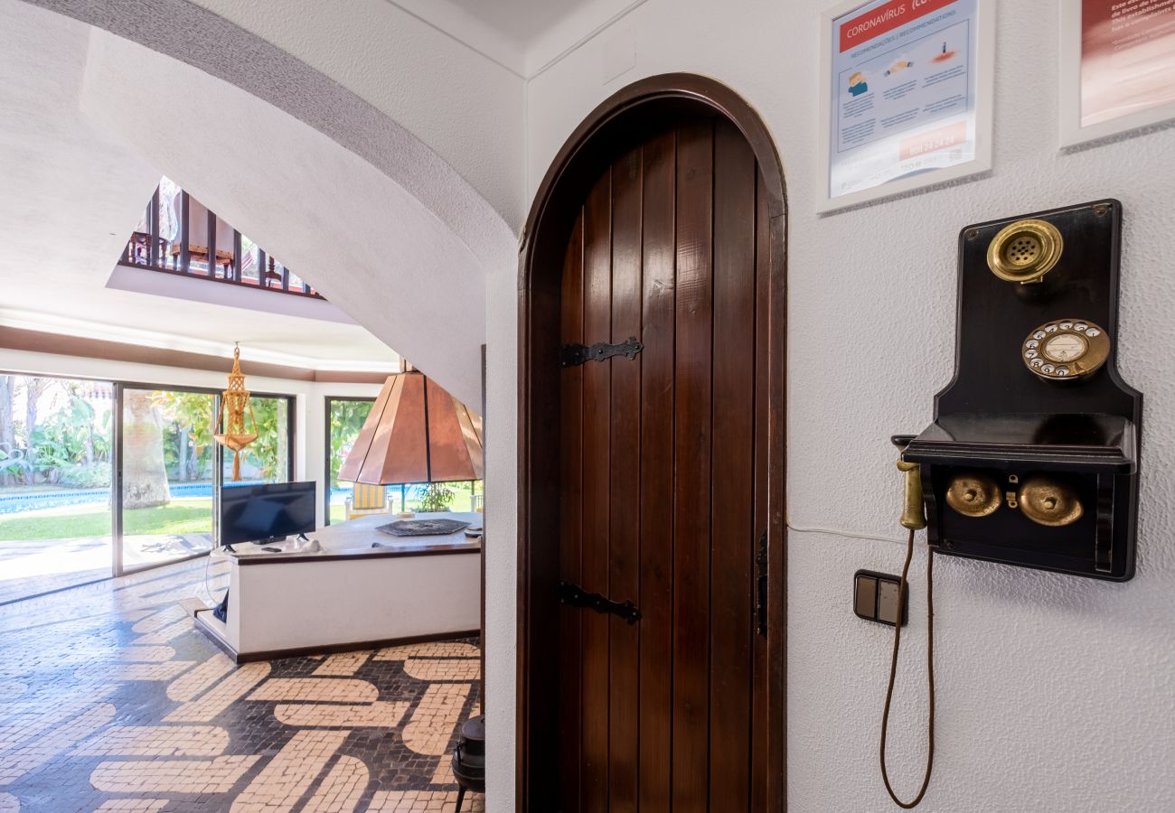 Casa em Sesimbra - RENT4REST SESIMBRA 4BDR OCEAN VIEW AND PRIVATE POOL VILLA
