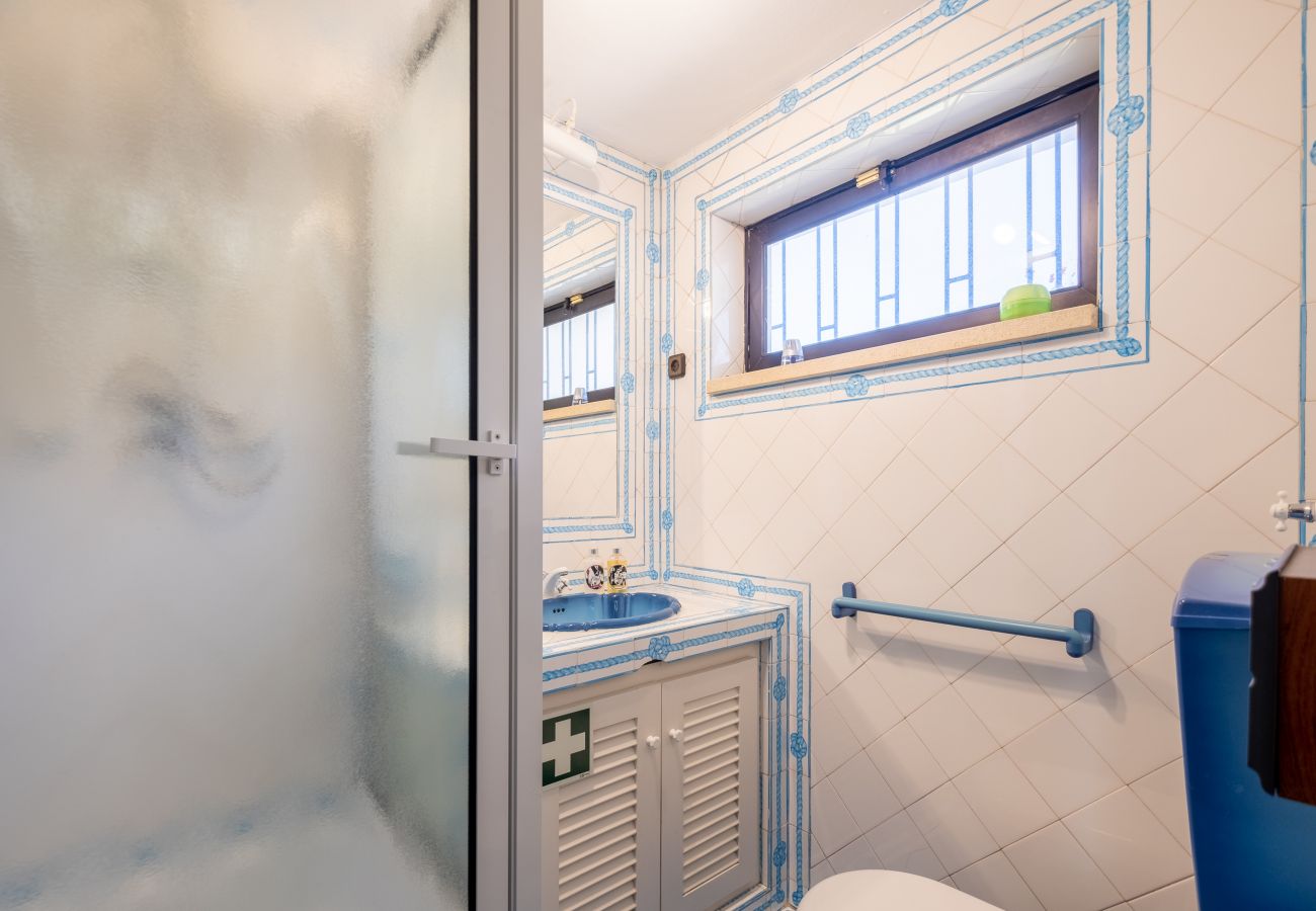 Casa em Sesimbra - RENT4REST SESIMBRA 4BDR OCEAN VIEW AND PRIVATE POOL VILLA