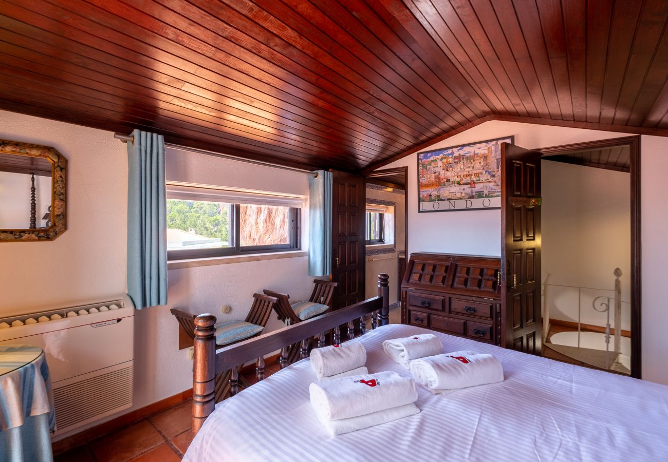 Casa em Sesimbra - RENT4REST SESIMBRA 4BDR OCEAN VIEW AND PRIVATE POOL VILLA