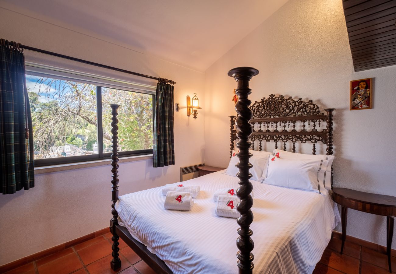 Casa em Sesimbra - RENT4REST SESIMBRA 4BDR OCEAN VIEW AND PRIVATE POOL VILLA