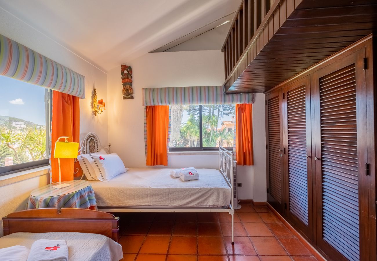 Casa em Sesimbra - RENT4REST SESIMBRA 4BDR OCEAN VIEW AND PRIVATE POOL VILLA