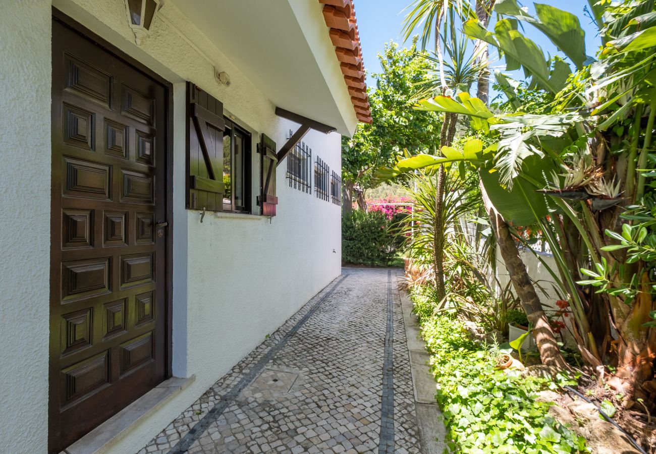 Casa em Sesimbra - RENT4REST SESIMBRA 4BDR OCEAN VIEW AND PRIVATE POOL VILLA