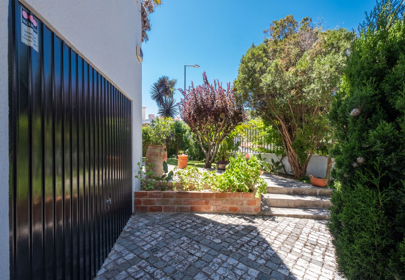 Casa em Sesimbra - RENT4REST SESIMBRA 4BDR OCEAN VIEW AND PRIVATE POOL VILLA