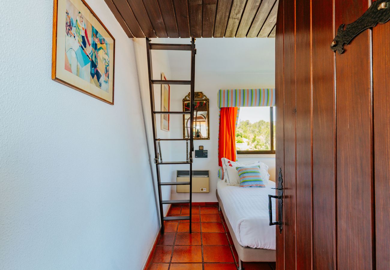 Casa em Sesimbra - RENT4REST SESIMBRA 4BDR OCEAN VIEW AND PRIVATE POOL VILLA
