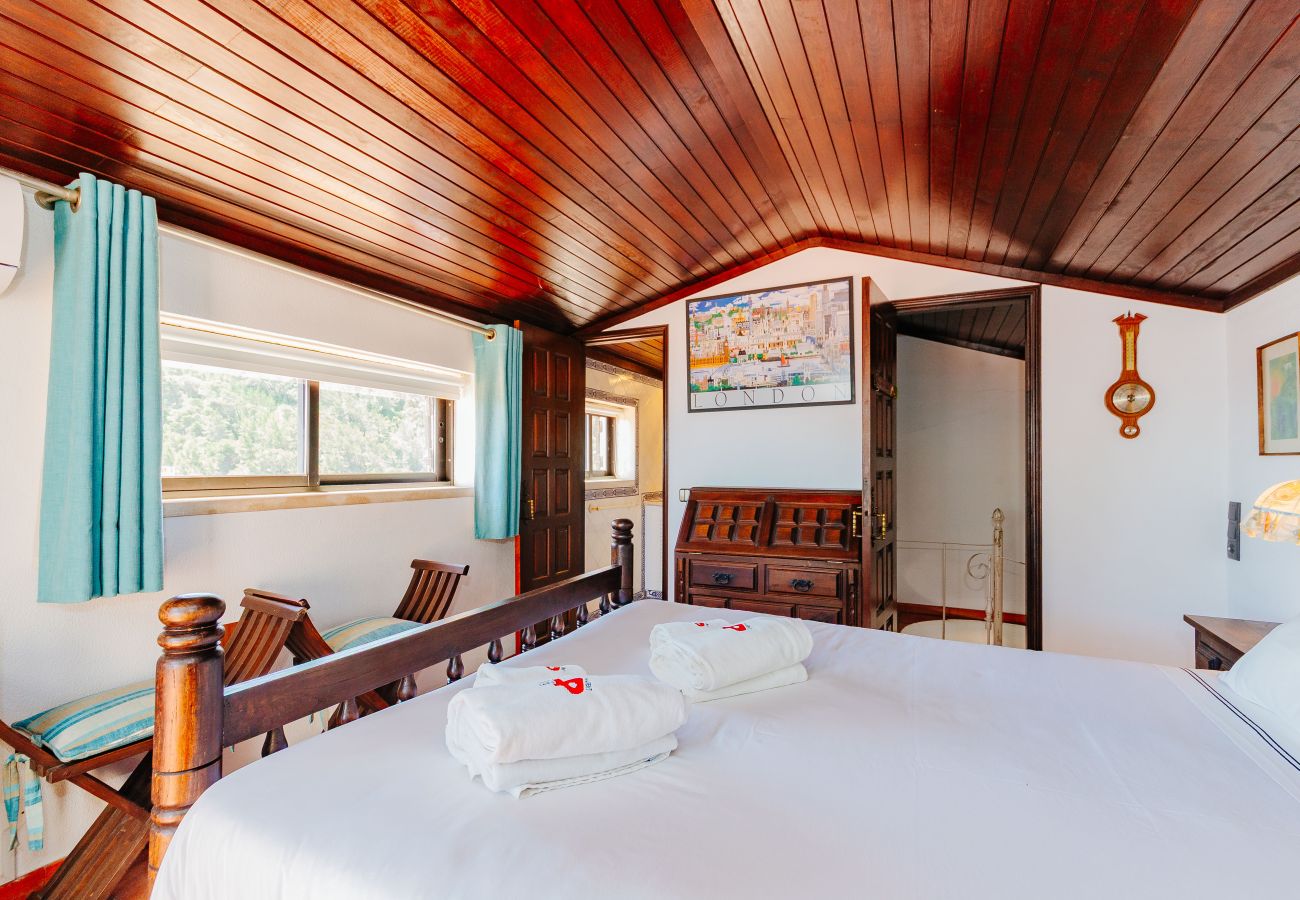 Casa em Sesimbra - RENT4REST SESIMBRA 4BDR OCEAN VIEW AND PRIVATE POOL VILLA