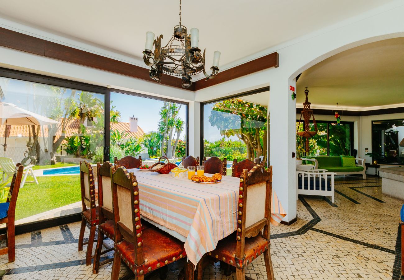 Casa em Sesimbra - RENT4REST SESIMBRA 4BDR OCEAN VIEW AND PRIVATE POOL VILLA