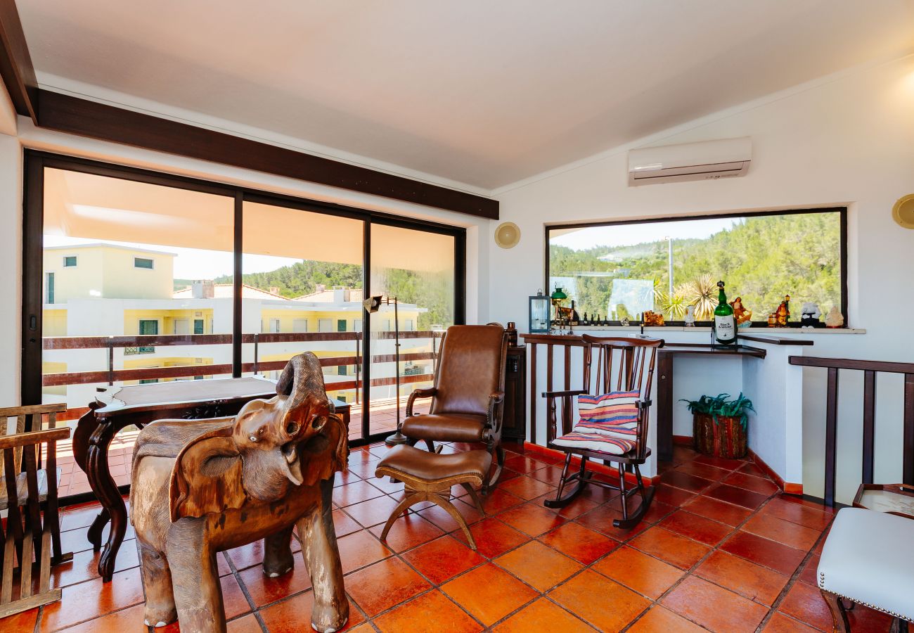 Casa em Sesimbra - RENT4REST SESIMBRA 4BDR OCEAN VIEW AND PRIVATE POOL VILLA
