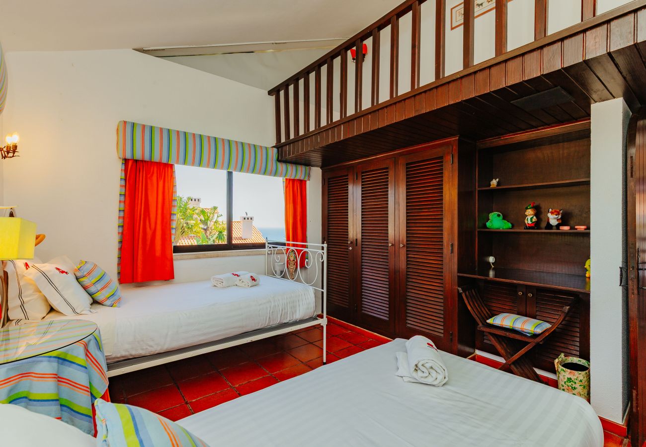 Casa em Sesimbra - RENT4REST SESIMBRA 4BDR OCEAN VIEW AND PRIVATE POOL VILLA