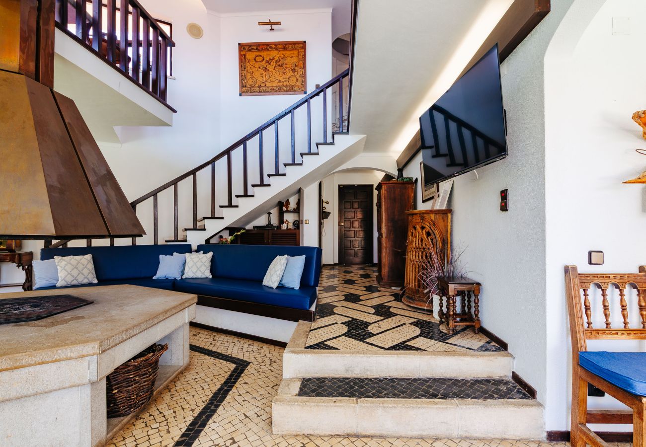 Casa em Sesimbra - RENT4REST SESIMBRA 4BDR OCEAN VIEW AND PRIVATE POOL VILLA