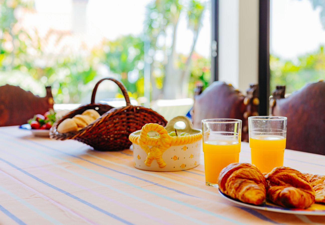 Casa em Sesimbra - RENT4REST SESIMBRA 4BDR OCEAN VIEW AND PRIVATE POOL VILLA