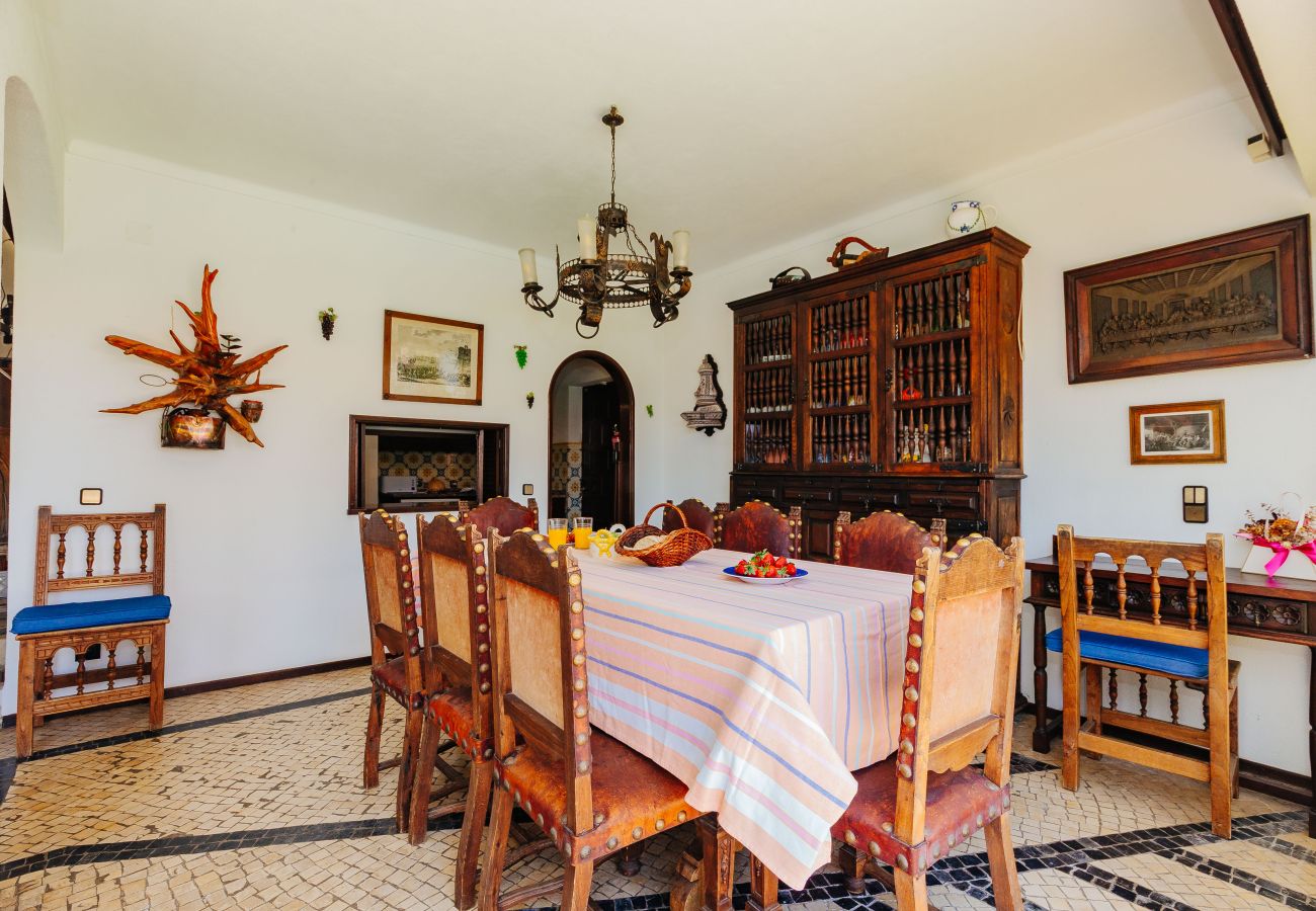 Casa em Sesimbra - RENT4REST SESIMBRA 4BDR OCEAN VIEW AND PRIVATE POOL VILLA