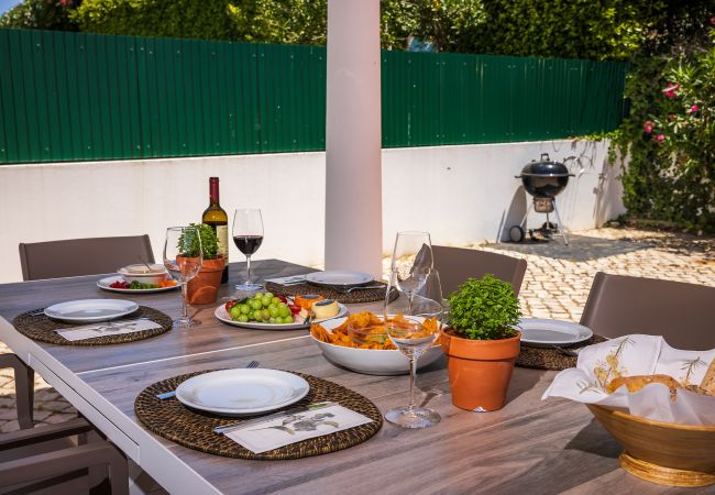 Villa em Albufeira - Villa Ericeira OCV - Piscina Privada ideal Crianças Villa em Albufeira - Villa Ericeira OCV - Piscina Privada ideal Crianças
