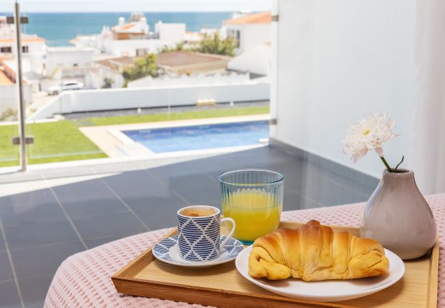 Villa em Albufeira - Villa Praia Mar OCV - 50m da Praia Villa em Albufeira - Villa Praia Mar OCV - 50m da Praia