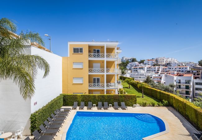 Apartamento em Albufeira - Apt. Duplex OCV - 5min Praia Apartamento em Albufeira - Apt. Duplex OCV - 5min Praia