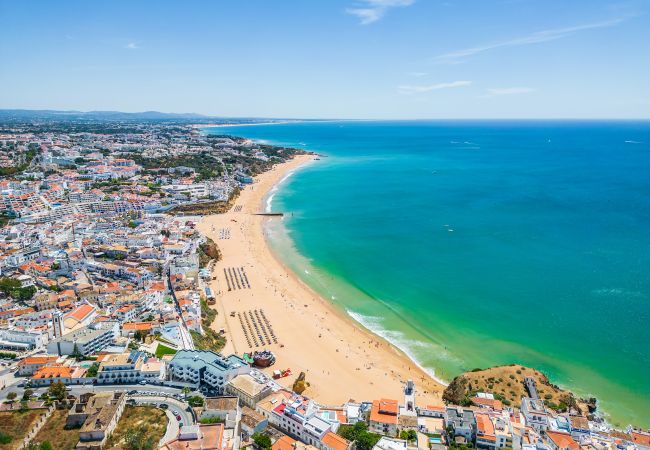 Apartamento em Albufeira - Apt. Duplex OCV - 5min Praia Apartamento em Albufeira - Apt. Duplex OCV - 5min Praia