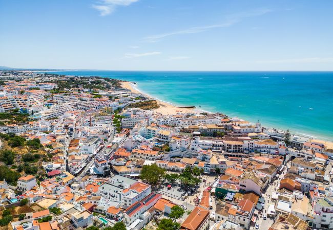 Apartamento em Albufeira - Apt. Duplex OCV - 5min Praia Apartamento em Albufeira - Apt. Duplex OCV - 5min Praia