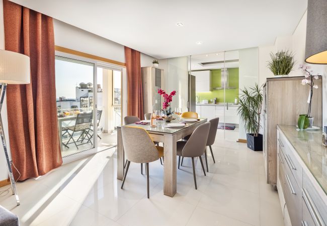 Apartamento em Albufeira - Apt. Duplex OCV - 5min Praia Apartamento em Albufeira - Apt. Duplex OCV - 5min Praia