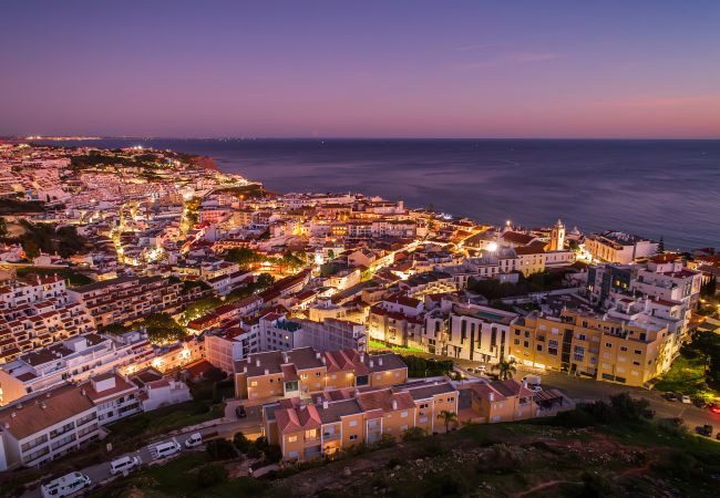 Apartamento em Albufeira - Apt. Duplex OCV - 5min Praia Apartamento em Albufeira - Apt. Duplex OCV - 5min Praia