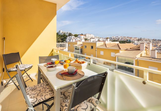 Apartamento em Albufeira - Apt. Duplex OCV - 5min Praia Apartamento em Albufeira - Apt. Duplex OCV - 5min Praia