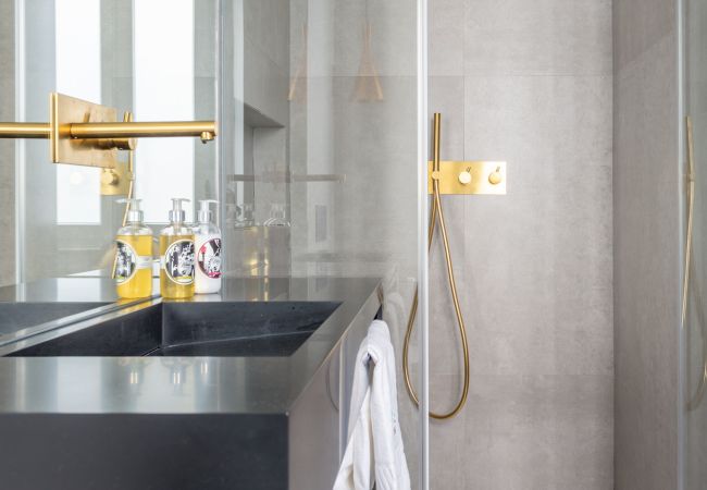 Quarto em Lisboa - BAIRRO ALTO MUSIC GUEST HOUSE BACH Quarto em Lisboa - BAIRRO ALTO MUSIC GUEST HOUSE BACH