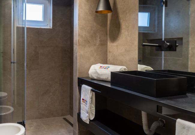 Quarto em Lisboa - BAIRRO ALTO MUSIC GUEST HOUSE BRAHMS Quarto em Lisboa - BAIRRO ALTO MUSIC GUEST HOUSE BRAHMS