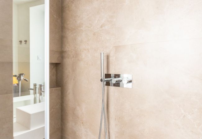 Quarto em Lisboa - BAIRRO ALTO MUSIC GUEST HOUSE VIVALDI Quarto em Lisboa - BAIRRO ALTO MUSIC GUEST HOUSE VIVALDI