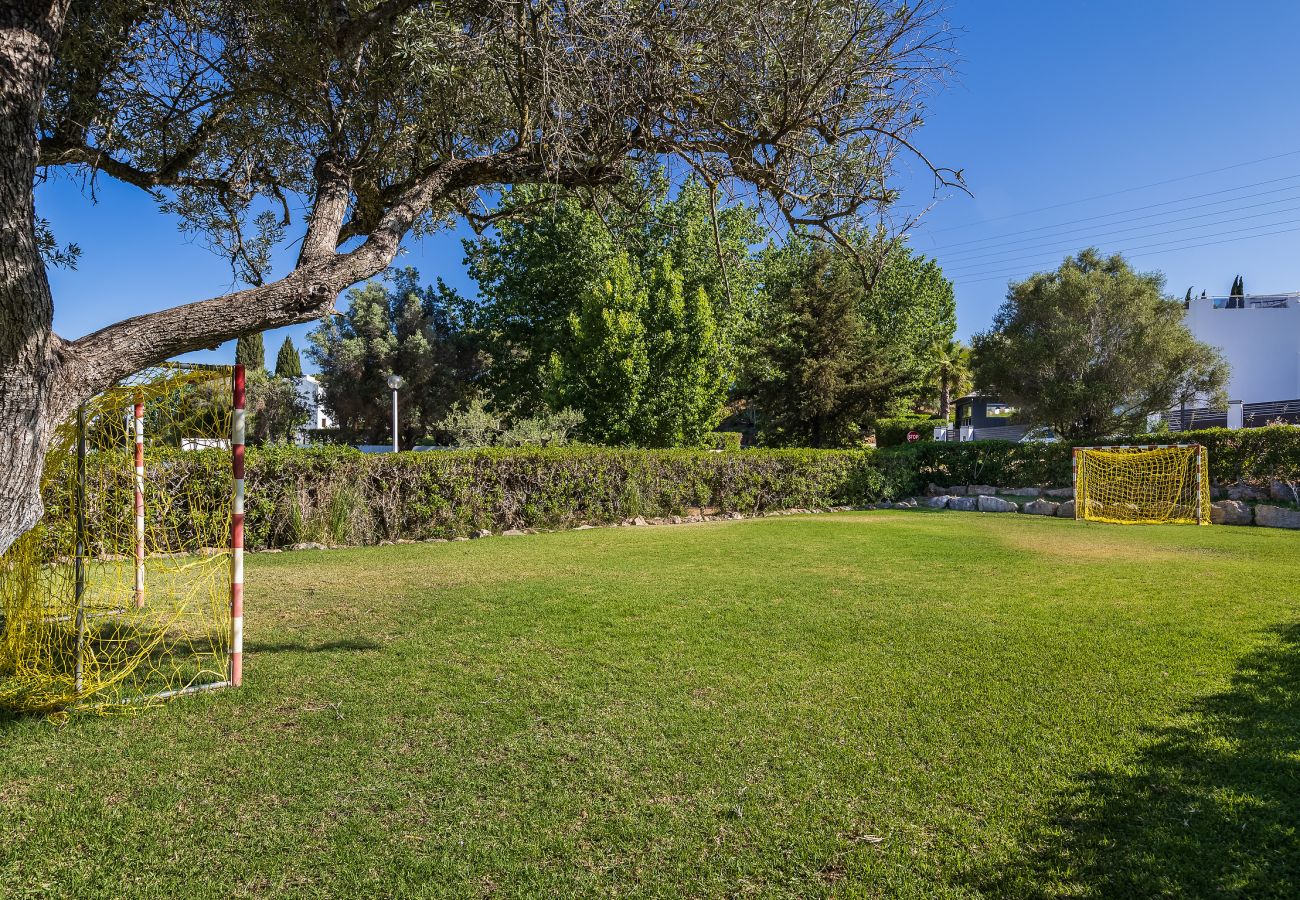 Apartamento em Albufeira - Terra Vermelha Clube Ocv - 4 Piscinas & 2 restaurantes 