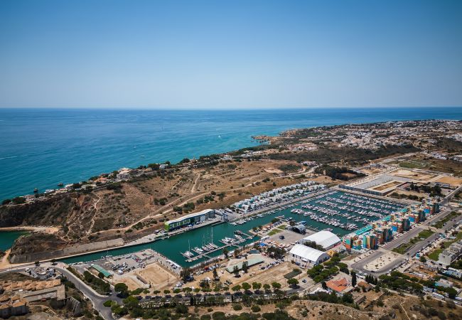 Apartamento em Albufeira - Windmill OCV - Piscina e perto do Centro Apartamento em Albufeira - Windmill OCV - Piscina e perto do Centro