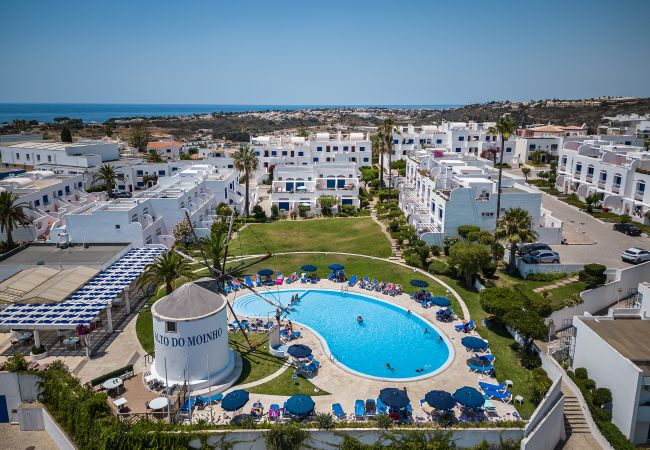 Apartamento em Albufeira - Windmill OCV - Piscina e perto do Centro Apartamento em Albufeira - Windmill OCV - Piscina e perto do Centro